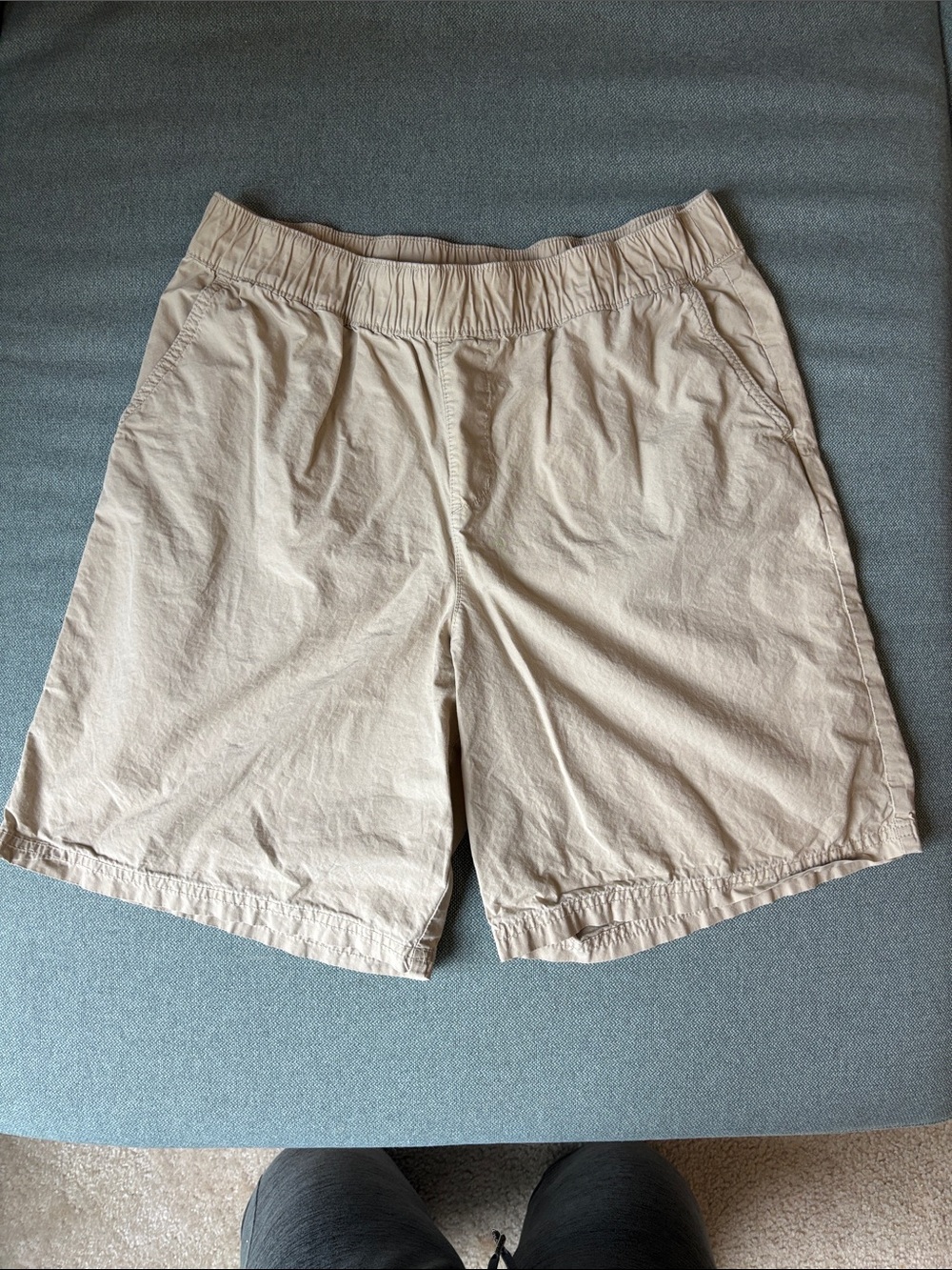 Columbia Beige Elastic Waist Casual Shorts, size Kids XL